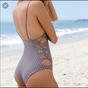 Acacia Florence one piece in Puka. Small